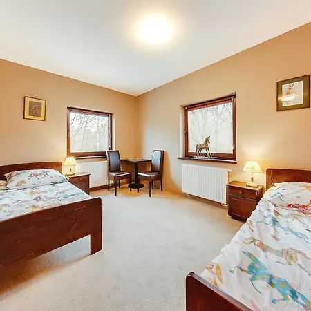 リゾート Restauracja Bialy Wierzbna *